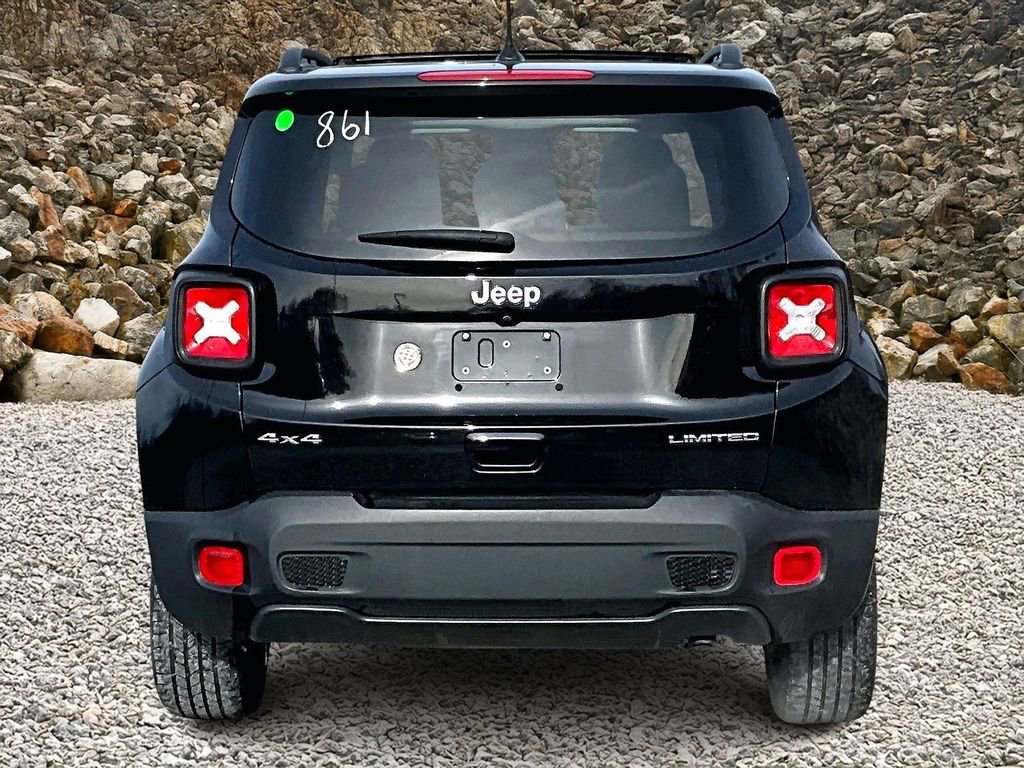 Used 2022 Jeep Renegade Limited w/ Sun, Sound & Wheels Group AWD/4WD image 4