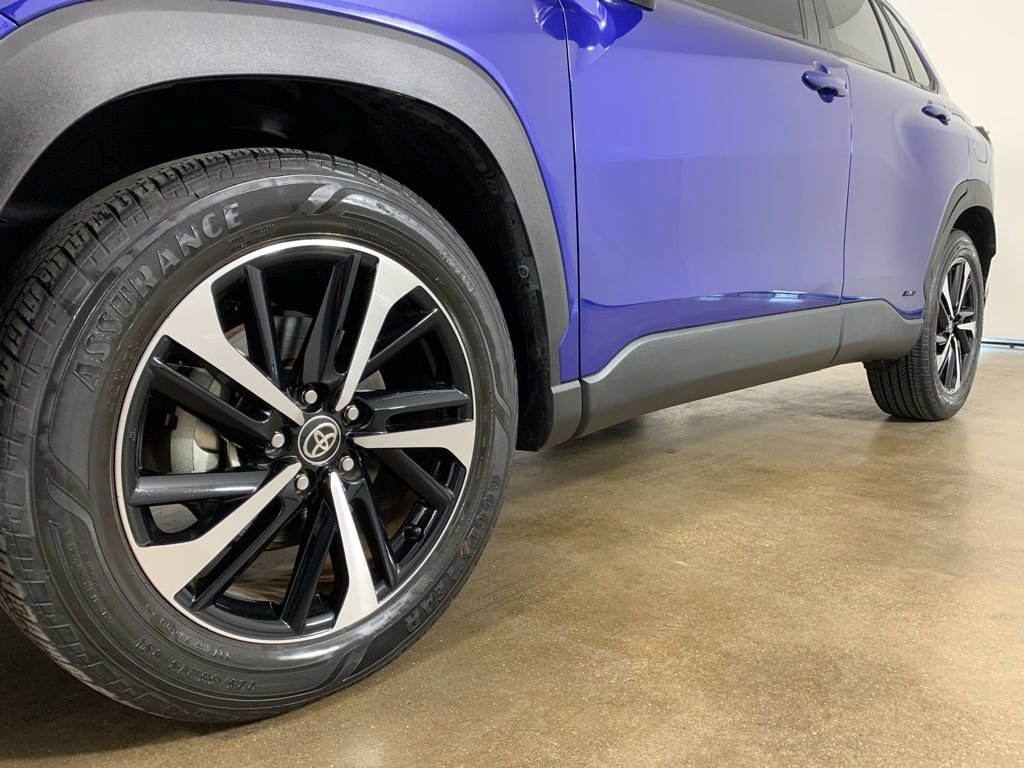 Used 2023 Toyota Corolla Cross XSE w/ Convenience Package image 2