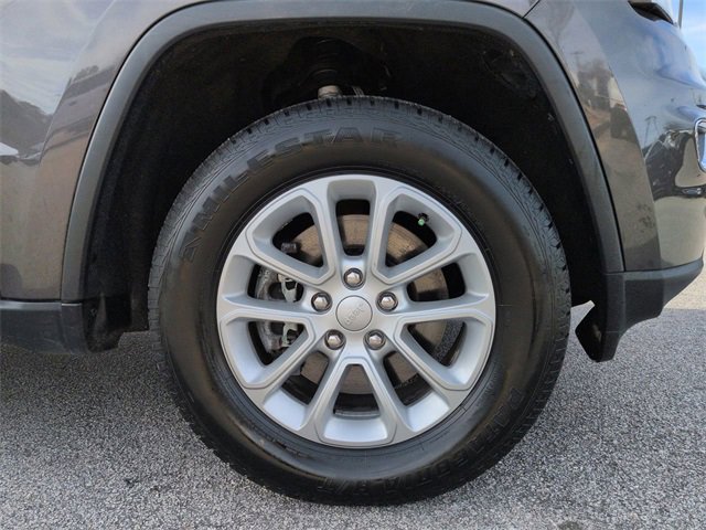 Certified 2021 Jeep Grand Cherokee Laredo image 10