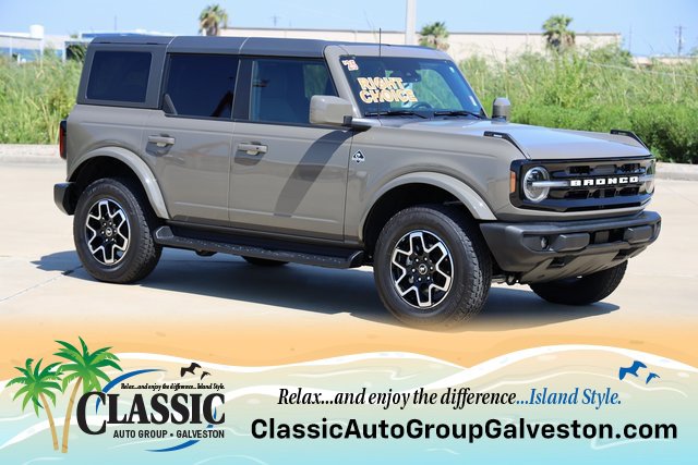 Used 2025 Ford Bronco Outer Banks video 1