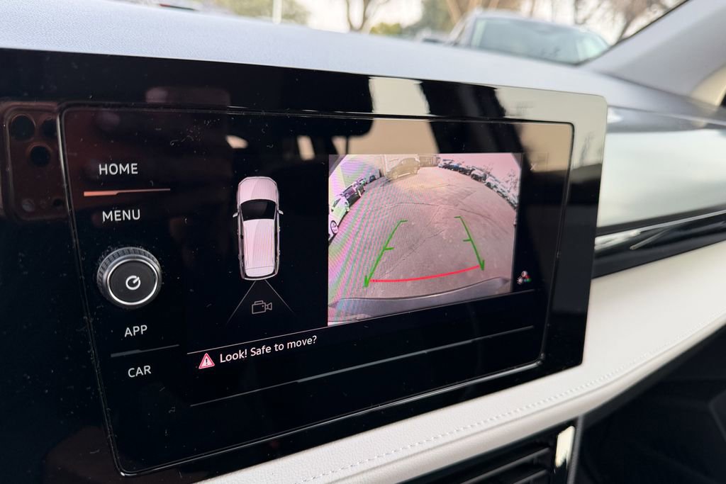 Certified 2025 Volkswagen Taos S image 21