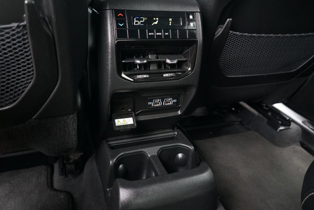 Used 2023 Jeep Grand Cherokee L Laredo AWD/4WD image 12