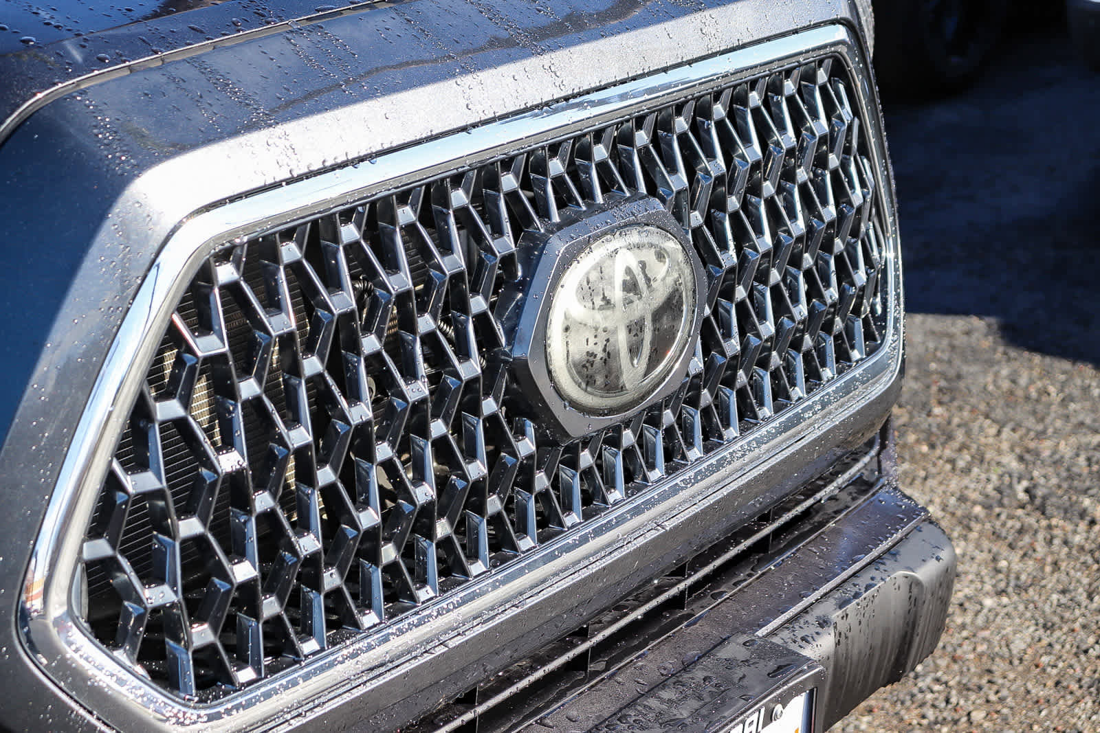 Used 2019 Toyota Tacoma TRD Off-Road w/ Technology Package image 5