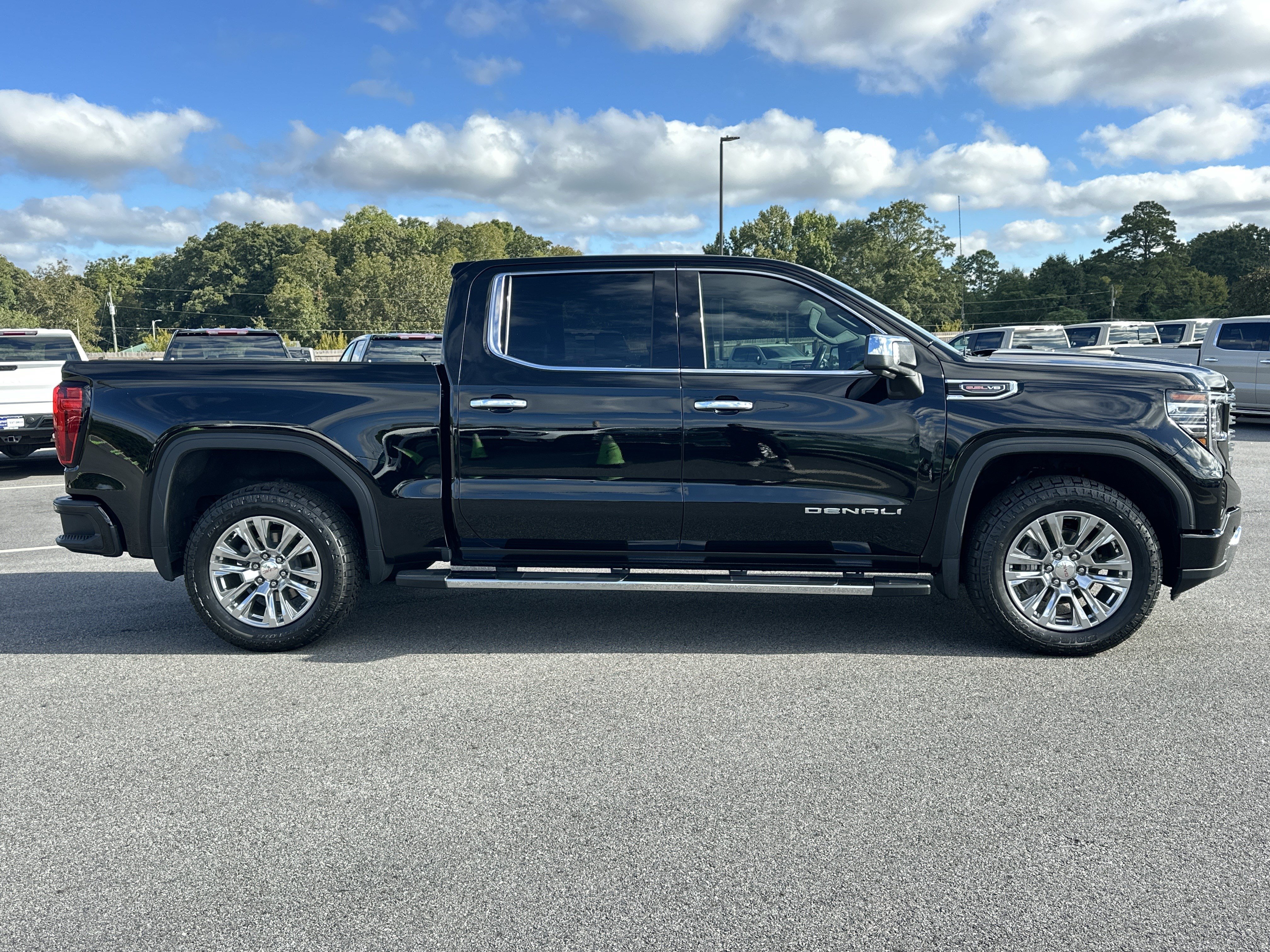 Certified 2022 GMC Sierra 1500 Denali AWD/4WD image 6