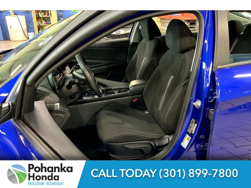 Used 2023 Hyundai Elantra SEL w/ Convenience Package image 18