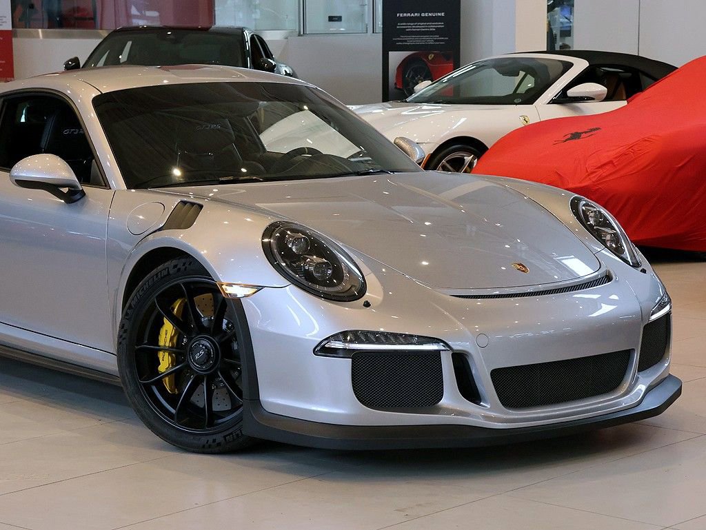 Used 2016 Porsche 911 GT3 RS image 7