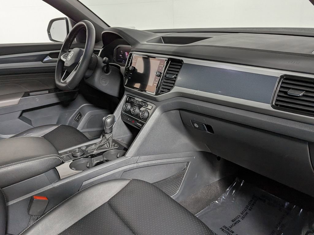 Used 2022 Volkswagen Atlas Cross Sport SEL AWD/4WD image 27