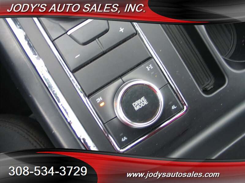 Used 2020 Ford Expedition XL AWD/4WD image 18