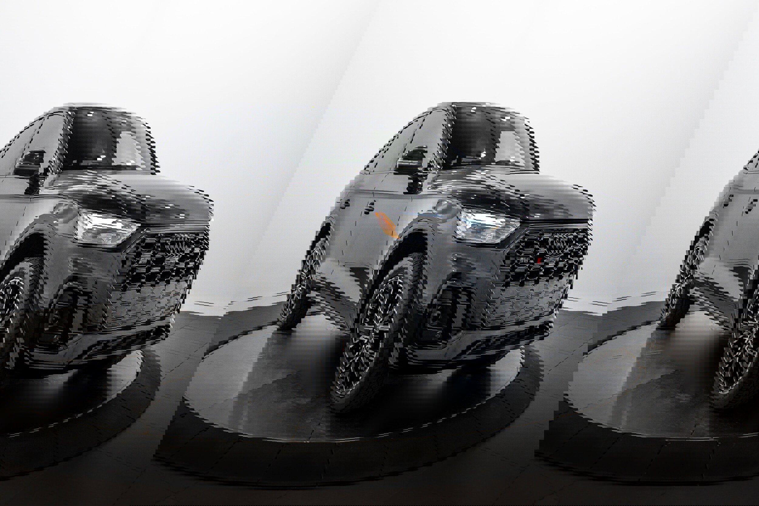 Certified 2023 Audi SQ5 Premium Plus w/ Premium Plus Package image 2