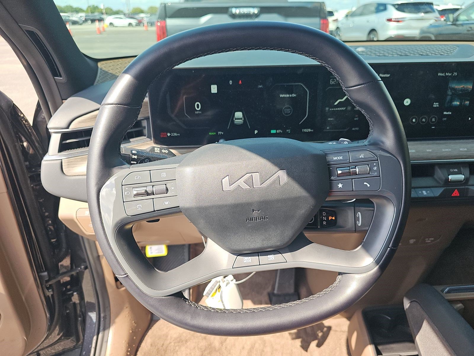 Used 2024 Kia EV9 Land image 9