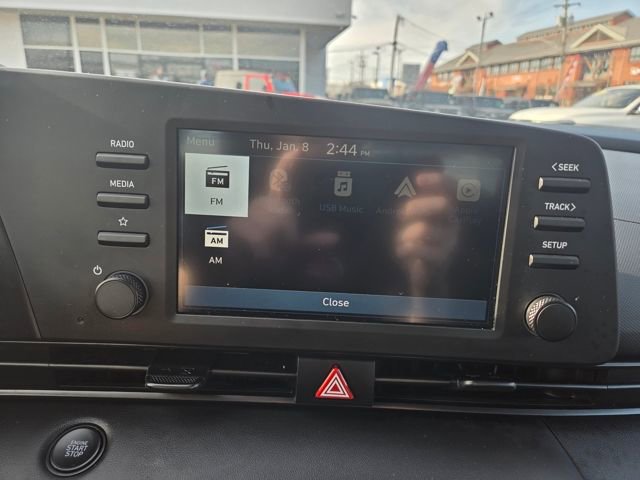 Used 2025 Hyundai Elantra Sport image 30