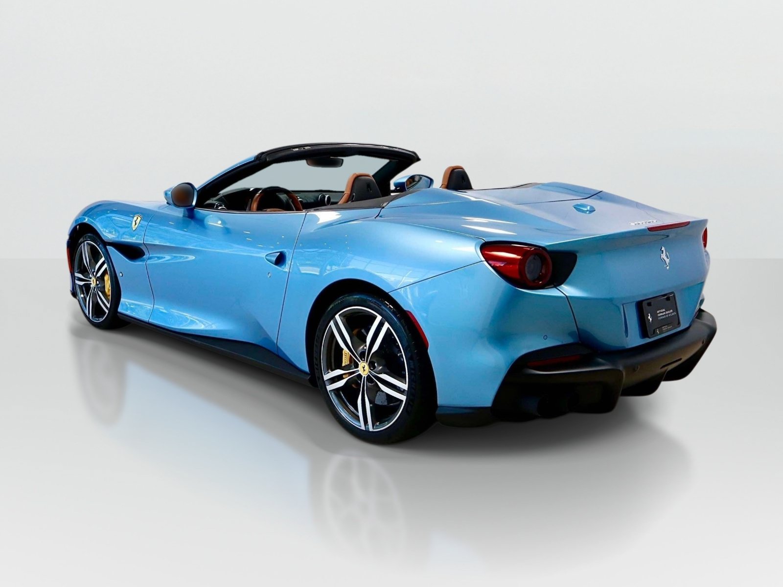Certified 2022 Ferrari Portofino M RWD image 3