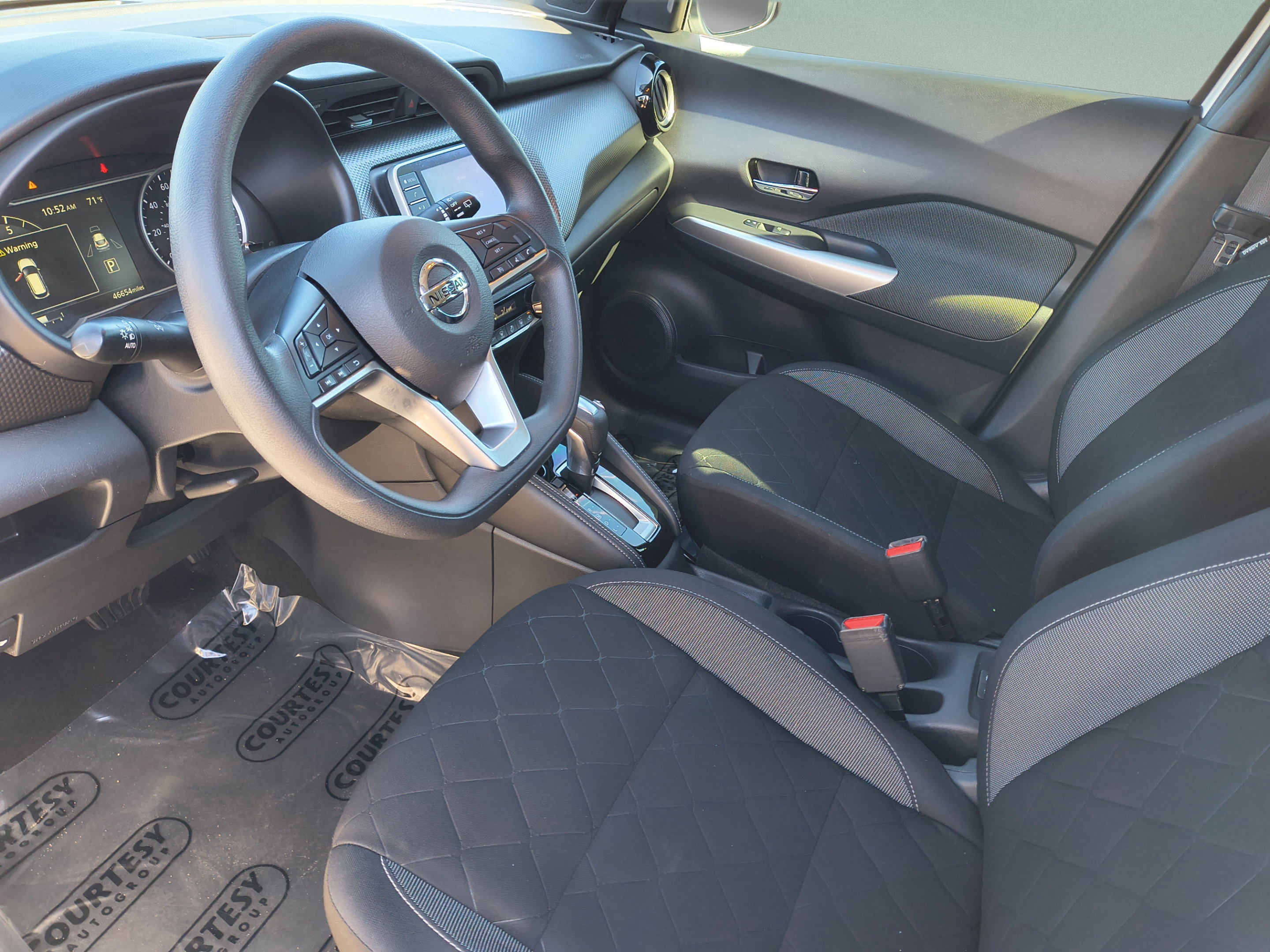 Certified 2019 Nissan Kicks SV FWD image 18