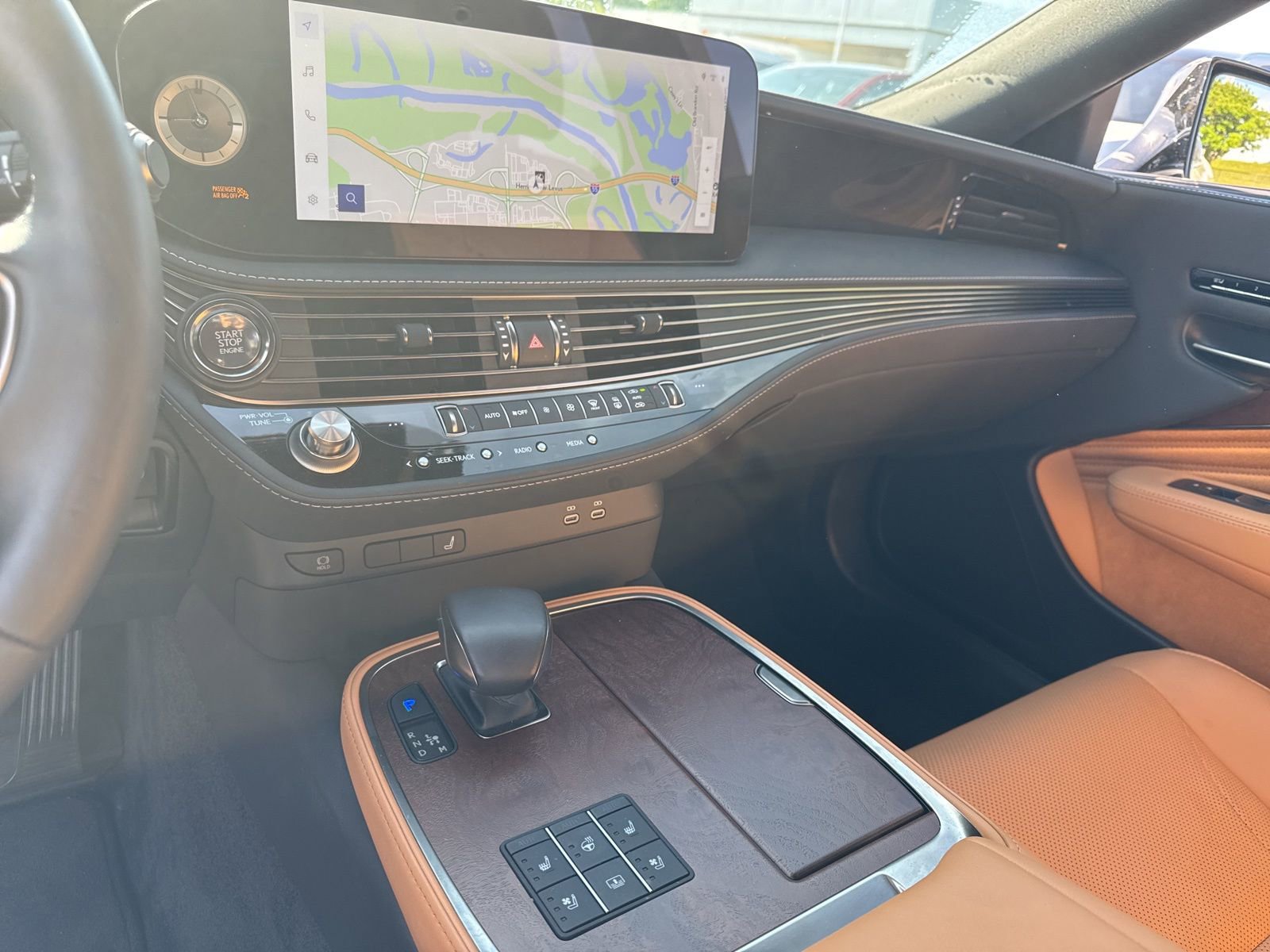 Used 2024 Lexus LS 500 image 15