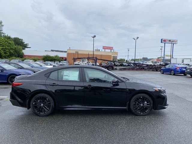 New 2026 Toyota Camry SE FWD image 2