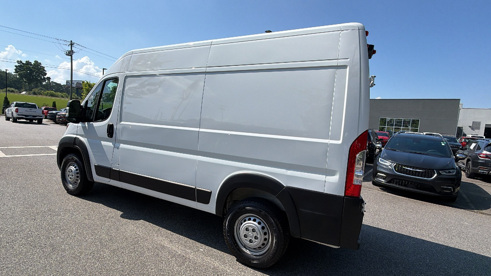 Used 2025 RAM ProMaster 2500 w/ Safety Group FWD image 10