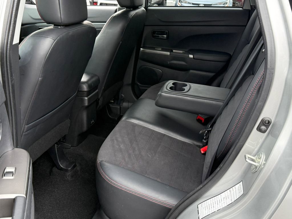Used 2024 Mitsubishi Outlander Sport SE image 15