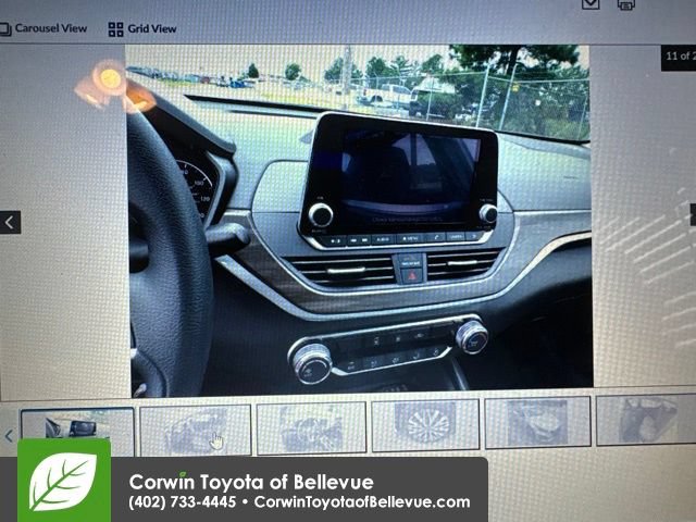 Used 2025 Nissan Altima 2.5 SV FWD image 10