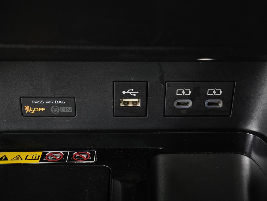 Used 2025 Toyota Camry LE FWD image 19