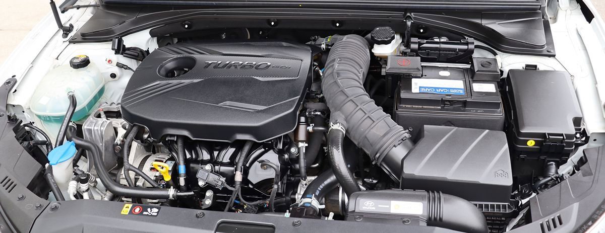 Used 2019 Hyundai Veloster Turbo FWD image 53
