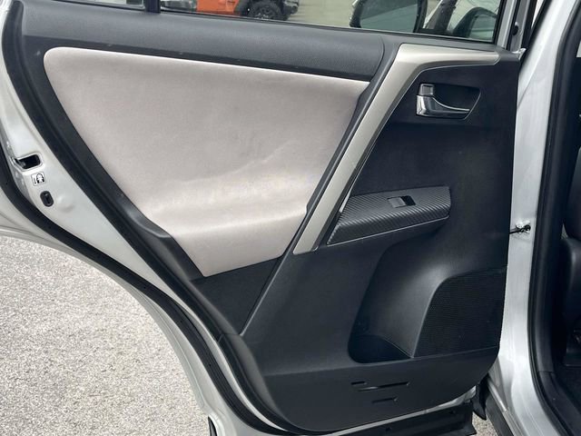 Used 2015 Toyota RAV4 XLE image 17