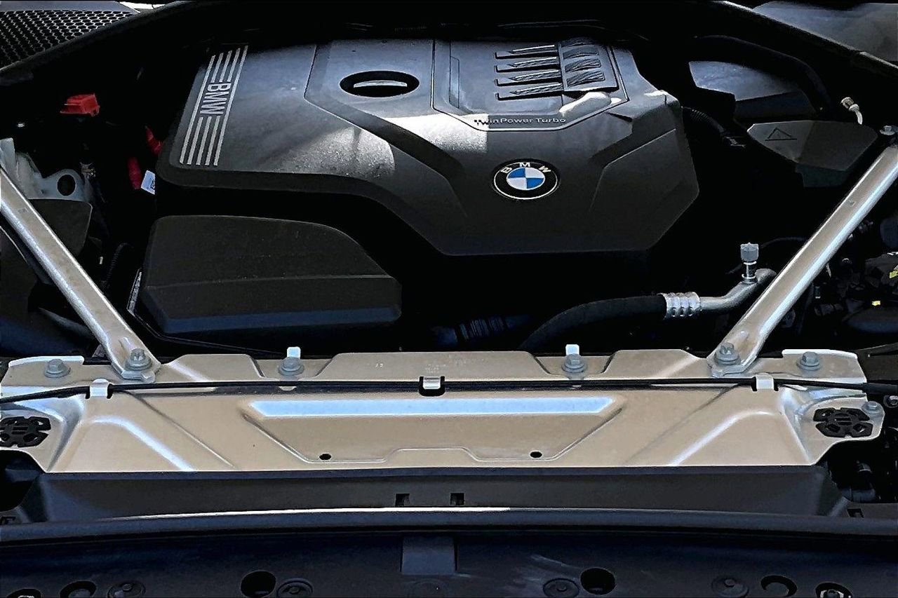 Used 2024 BMW 430i Convertible w/ M Sport Package image 27