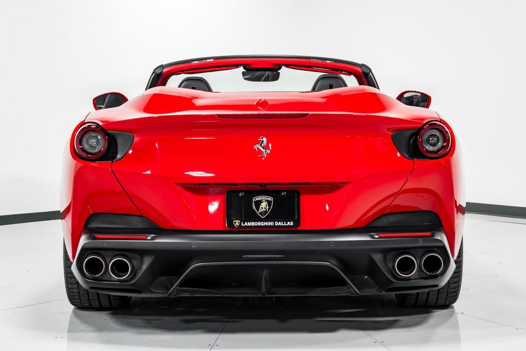 Used 2020 Ferrari Portofino RWD image 4