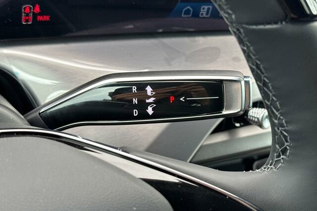 New 2026 Cadillac Vistiq Premium Luxury w/ LPO, Floor Liner Package AWD/4WD image 23