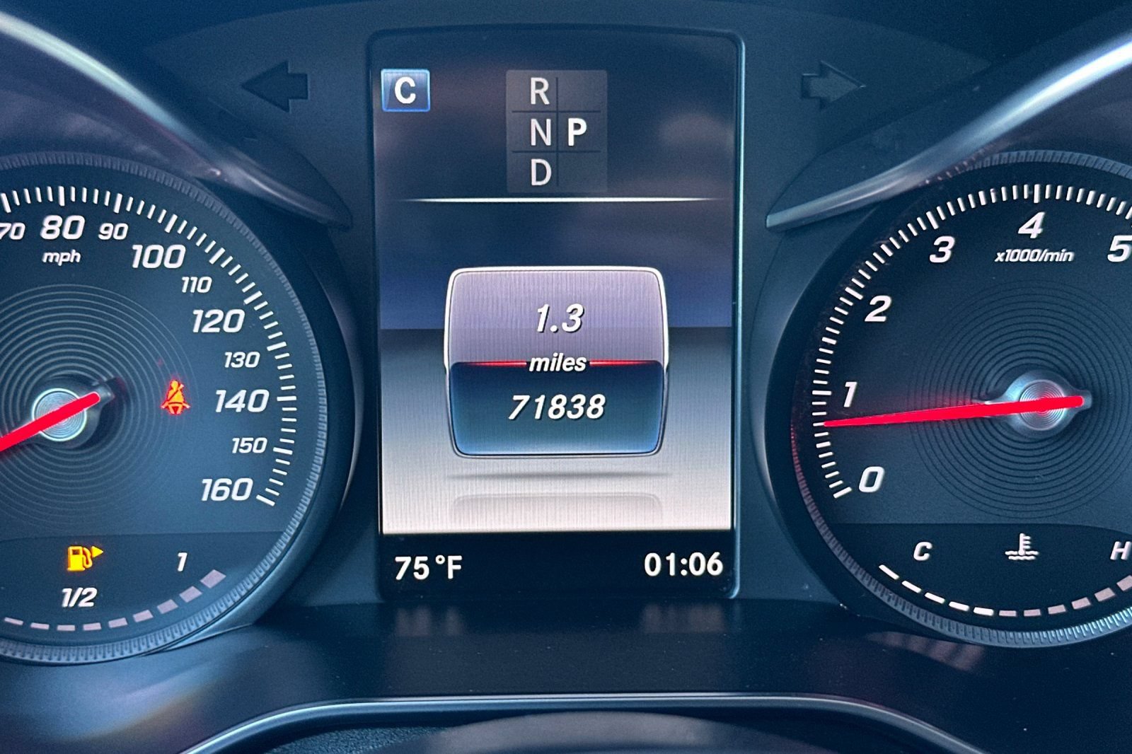 Used 2018 Mercedes-Benz GLC 300 image 25
