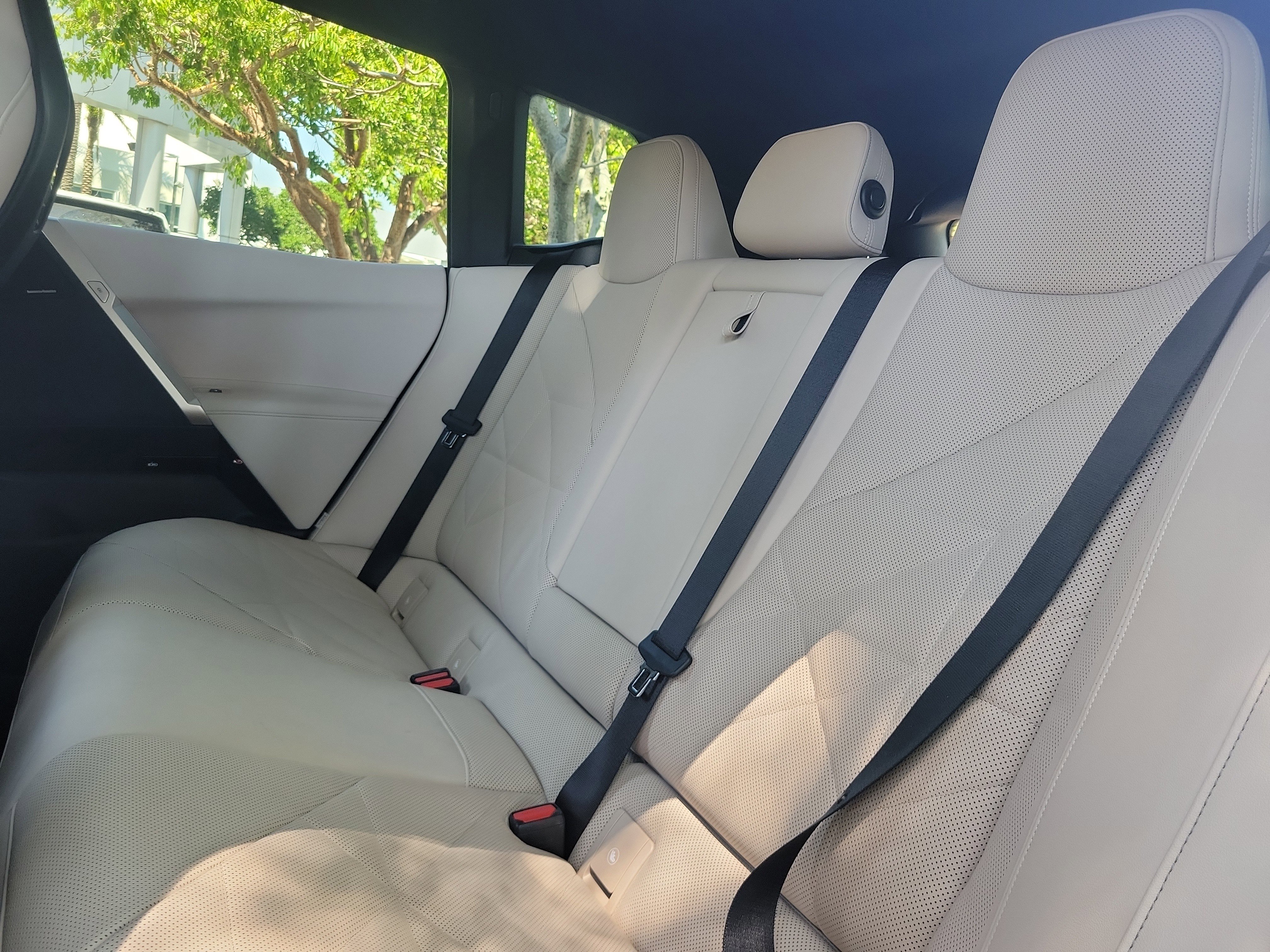 Certified 2024 BMW iX xDrive50 w/ Sport Package image 11