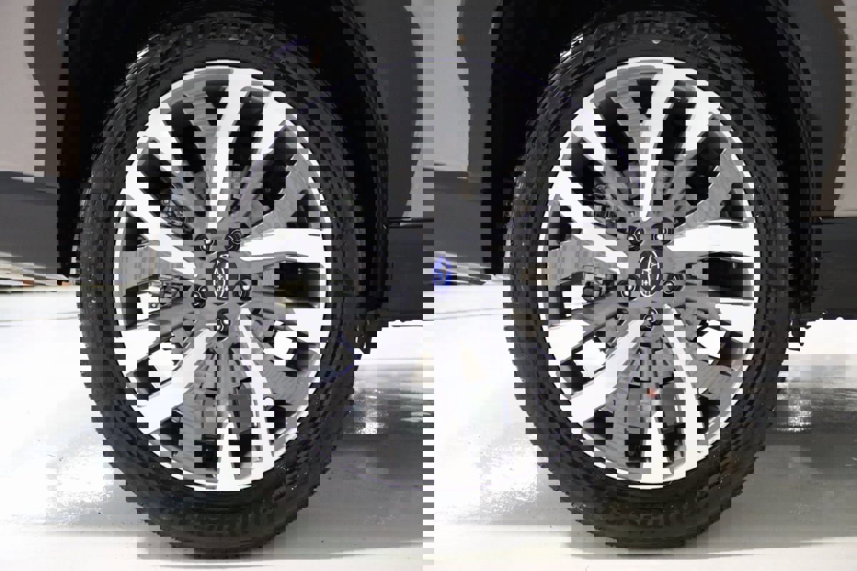 Used 2025 Subaru Forester Touring image 75