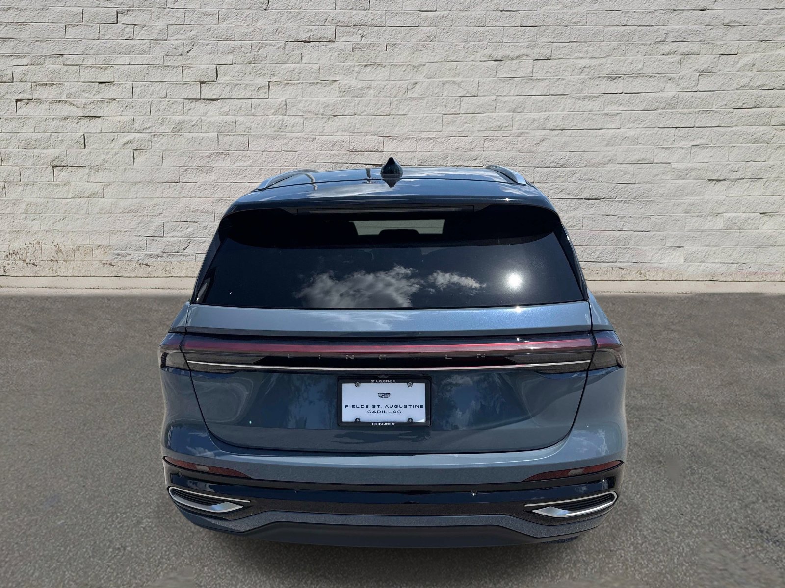 Used 2025 Lincoln Nautilus Reserve AWD/4WD image 6