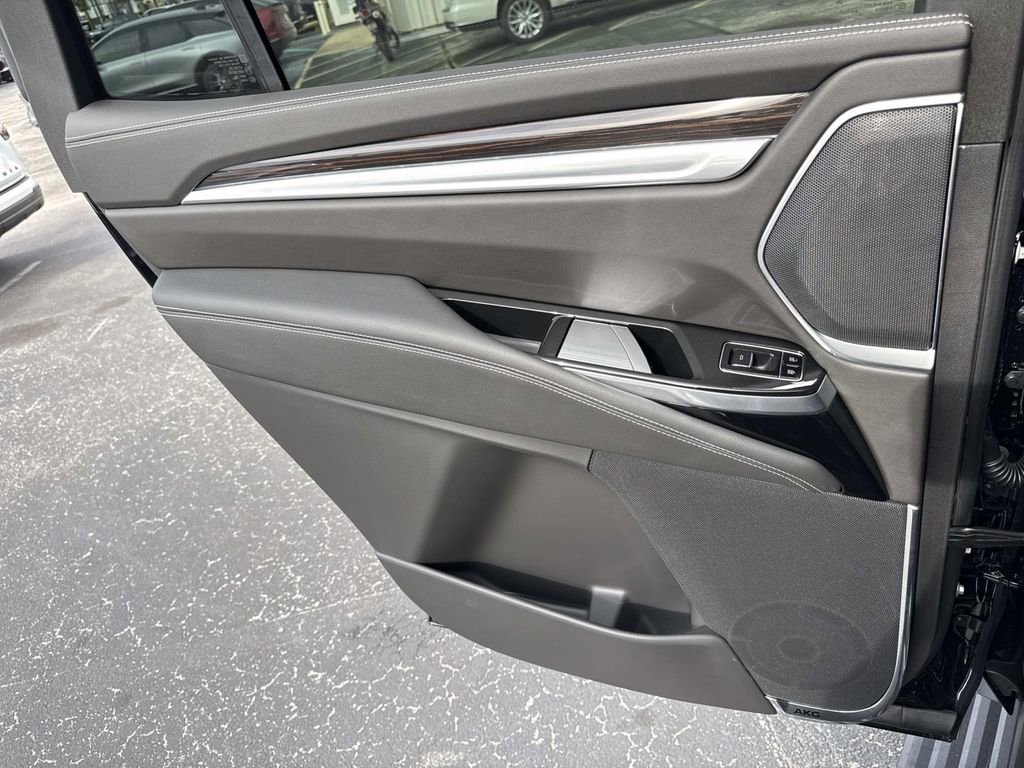 New 2026 Cadillac Escalade Luxury w/ LPO, Floor Liner Package image 13