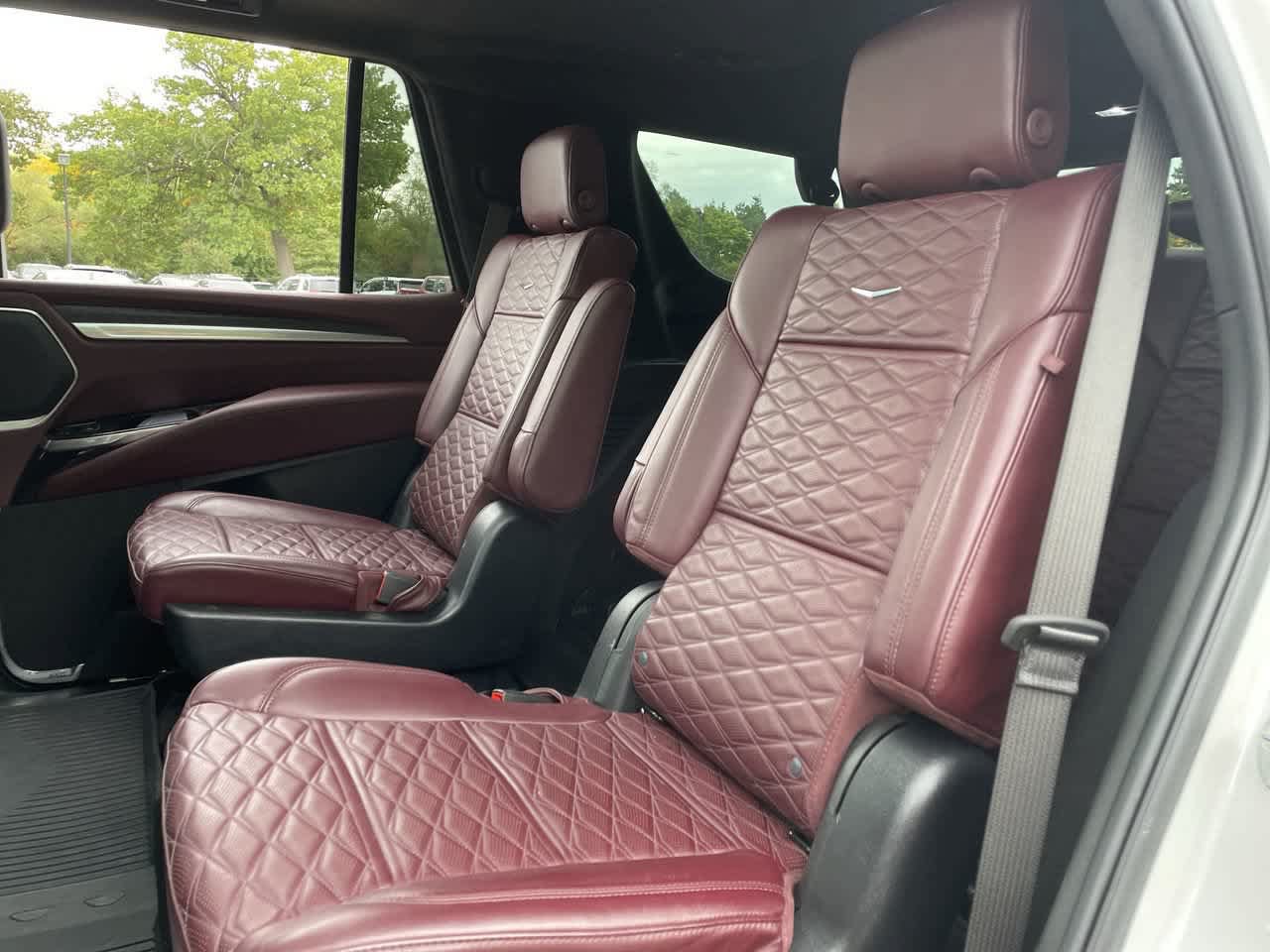Certified 2025 Cadillac Escalade Premium Luxury w/ LPO, Floor Liner Package AWD/4WD image 20