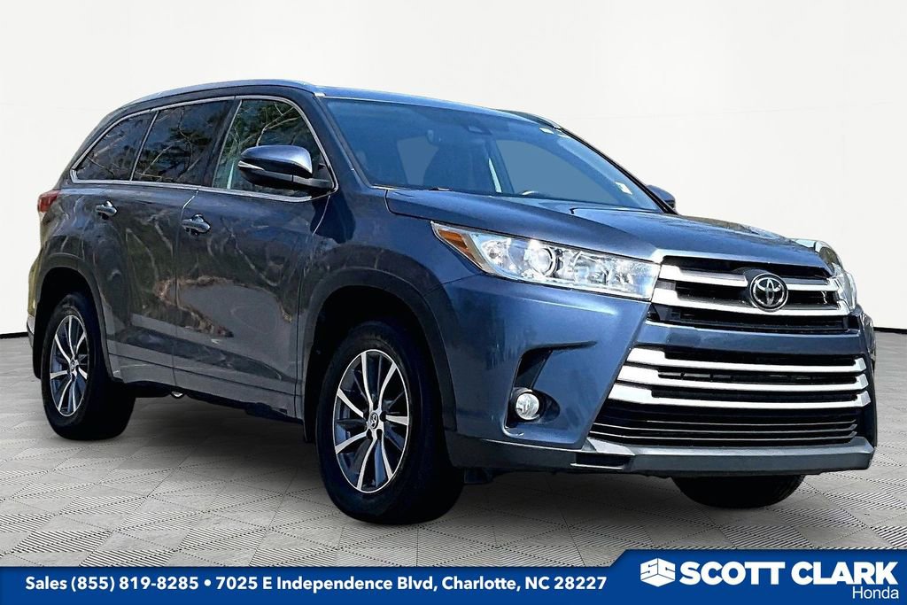 Used 2017 Toyota Highlander XLE