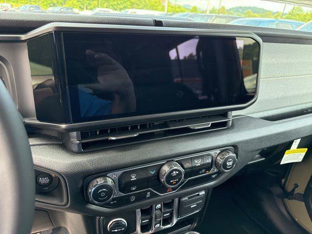 New 2025 Jeep Wrangler Sport S image 21