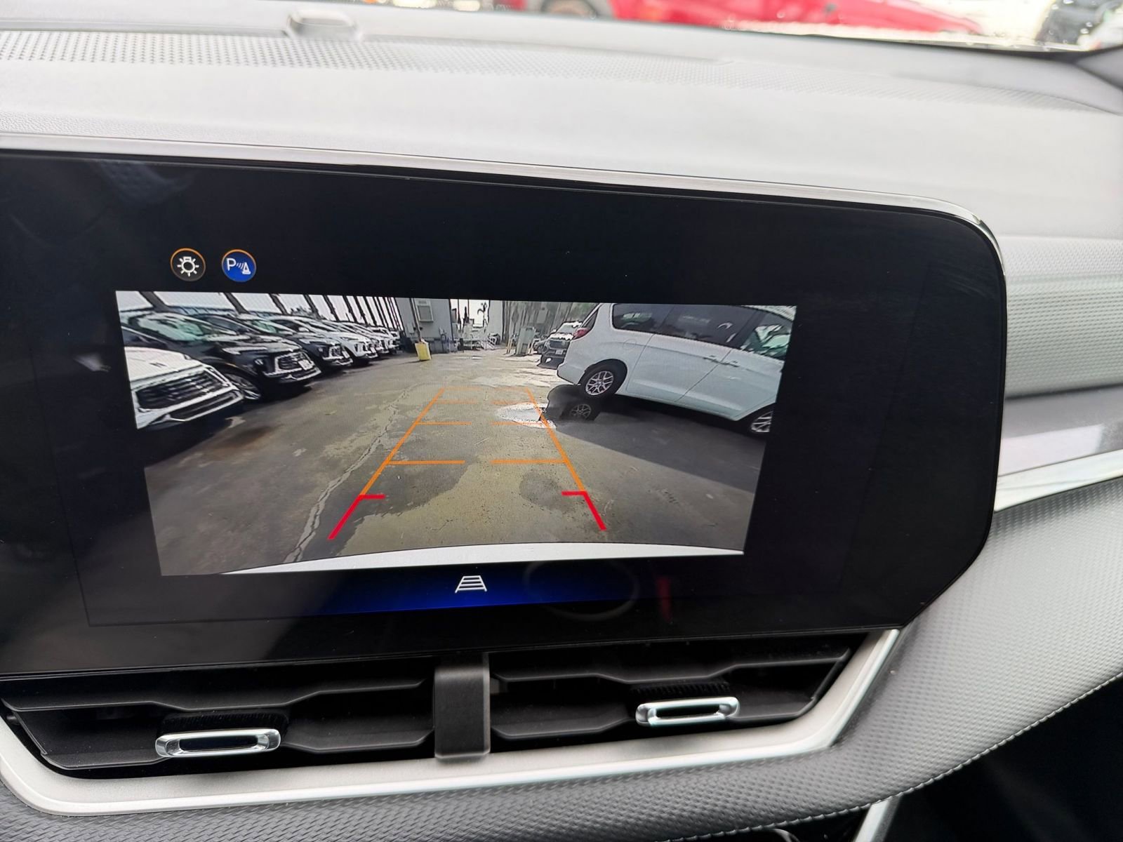 Used 2025 Chevrolet Equinox LT image 24