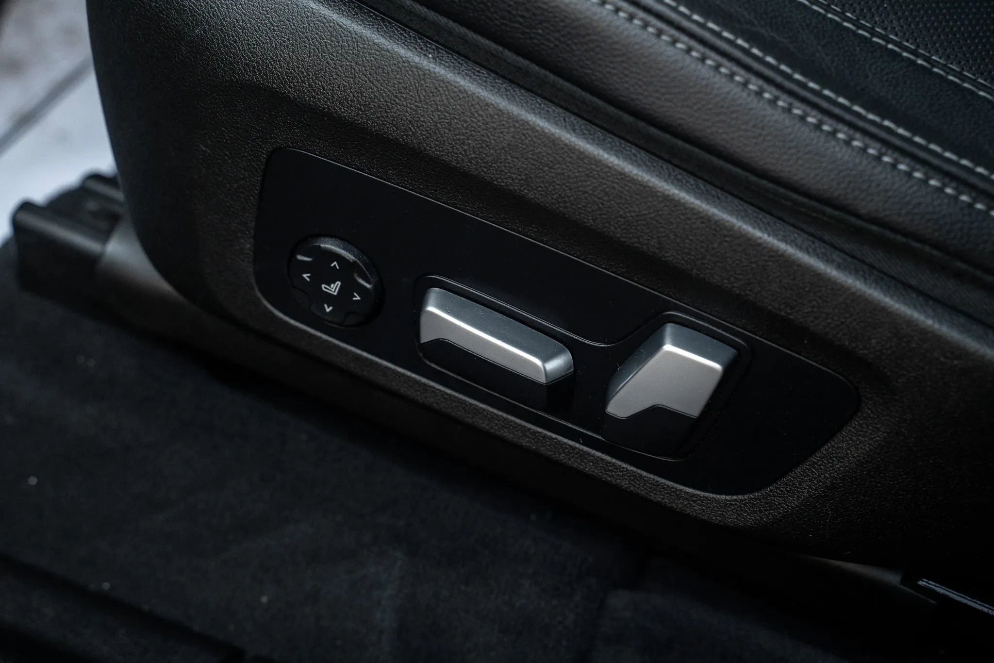 Used 2018 BMW X3 M40i image 17