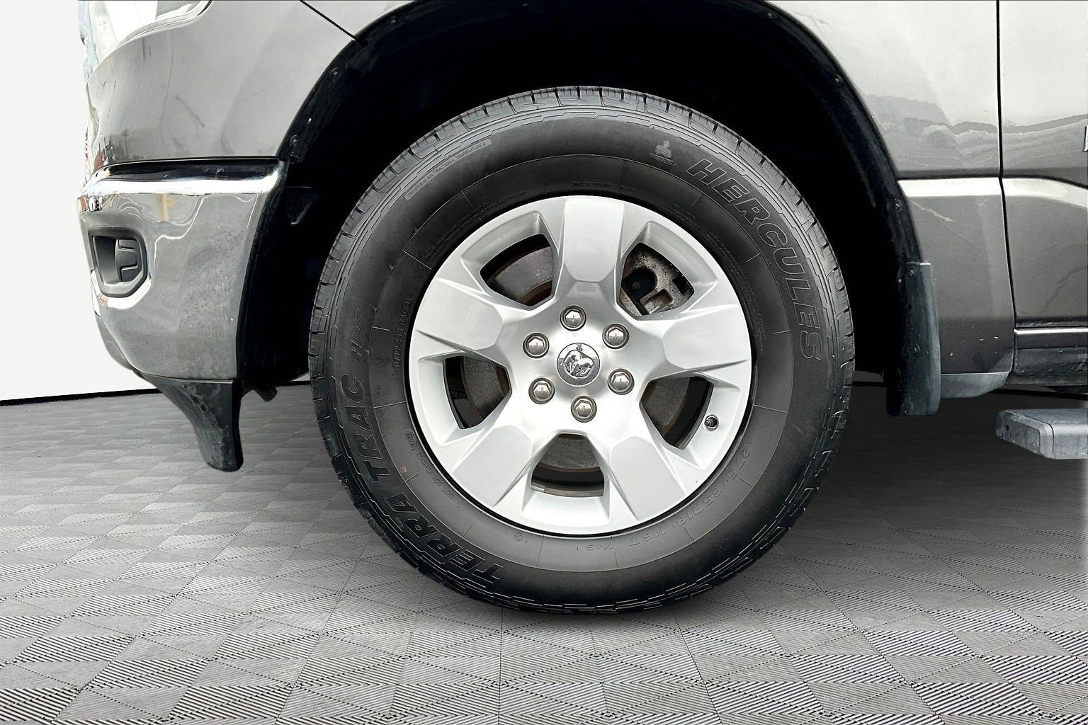 Used 2020 RAM 1500 Big Horn AWD/4WD image 34
