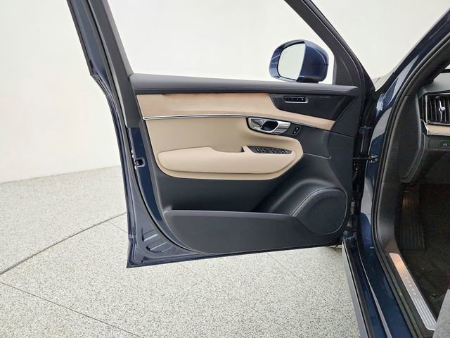 New 2026 Volvo XC90 T8 Plus w/ Protection Package image 27