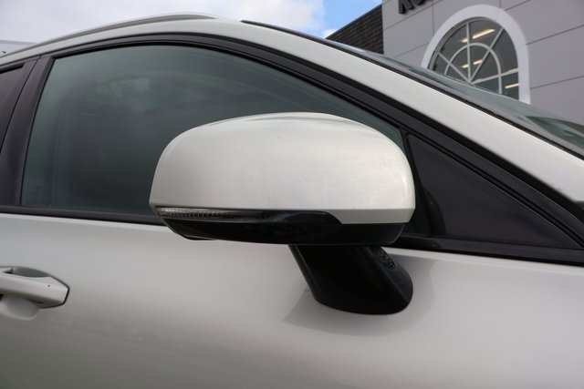 Used 2021 Volvo V60 T5 Cross Country w/ Climate Package image 2