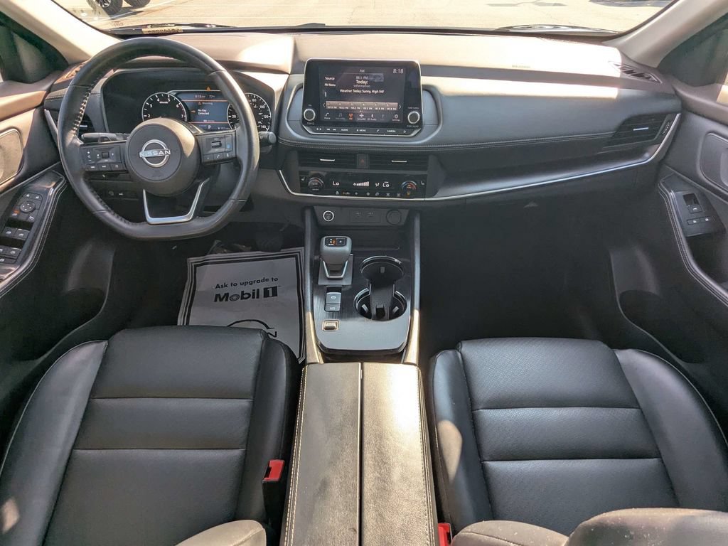 Used 2023 Nissan Rogue SV w/ SV Premium B Package FWD image 15