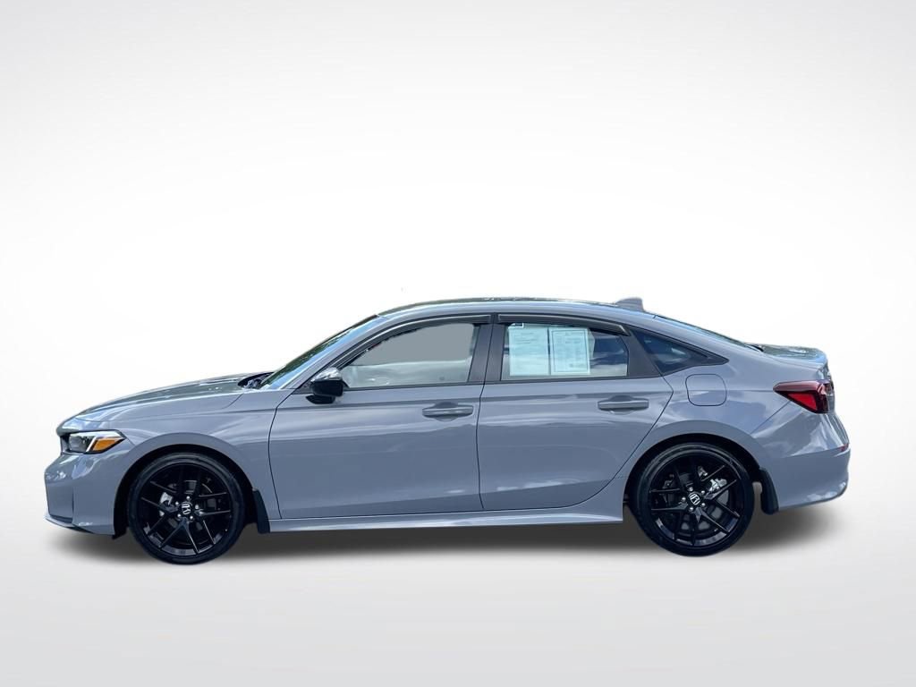 Used 2025 Honda Civic Sport image 2