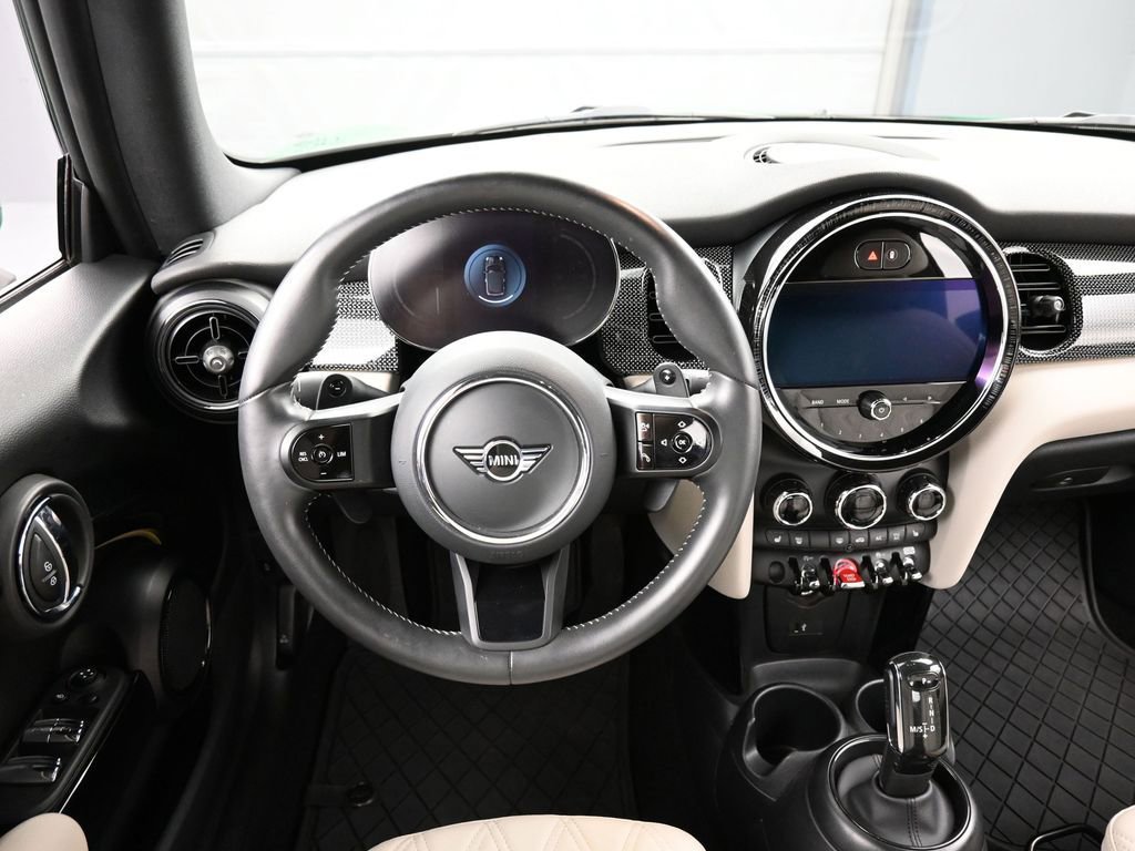 Used 2024 MINI Cooper S w/ Signature Upholstery Package image 18