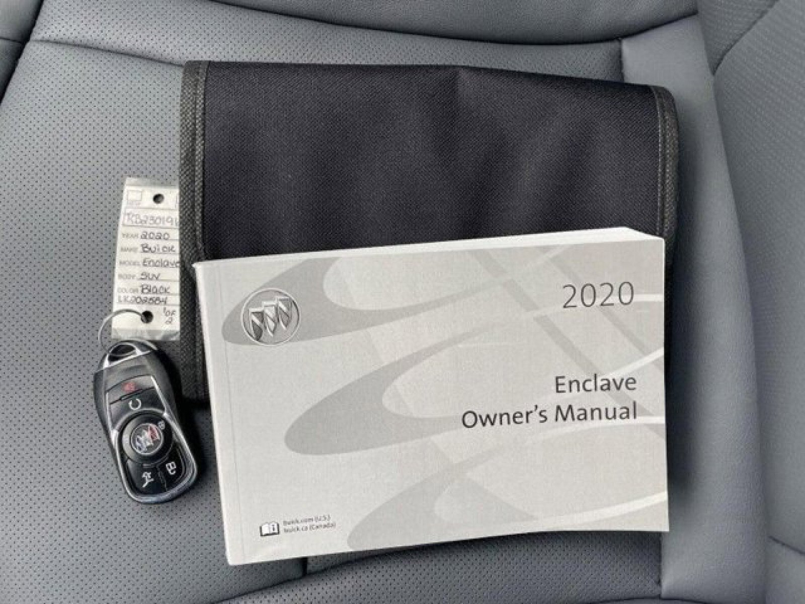 Used 2020 Buick Enclave Premium w/ Surround and Sites Package image 40