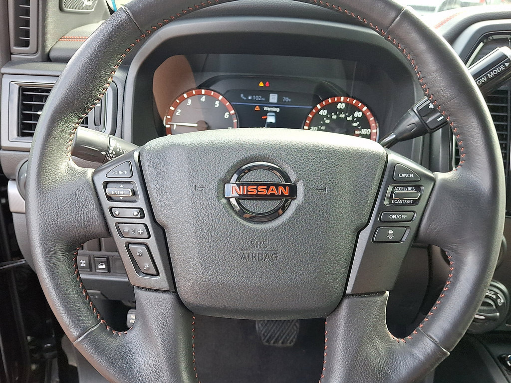 Used 2021 Nissan Titan PRO-4X w/ Pro-4x Convenience Package AWD/4WD image 8