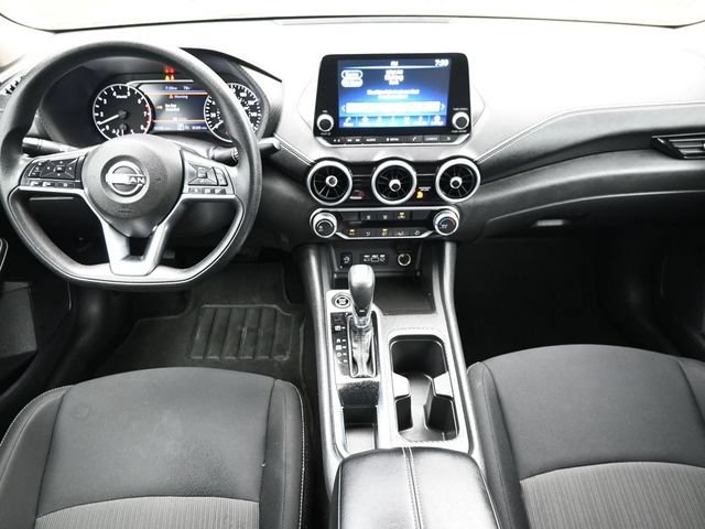 Used 2024 Nissan Sentra SV FWD image 11