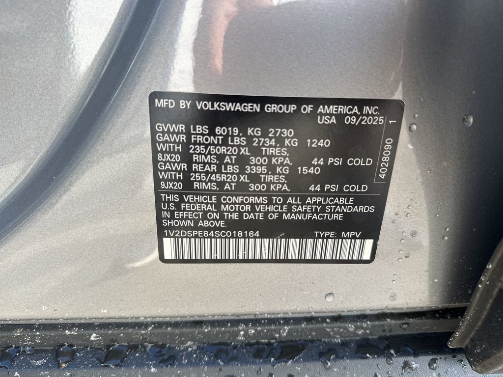 New 2025 Volkswagen ID.4 Pro AWD/4WD image 28