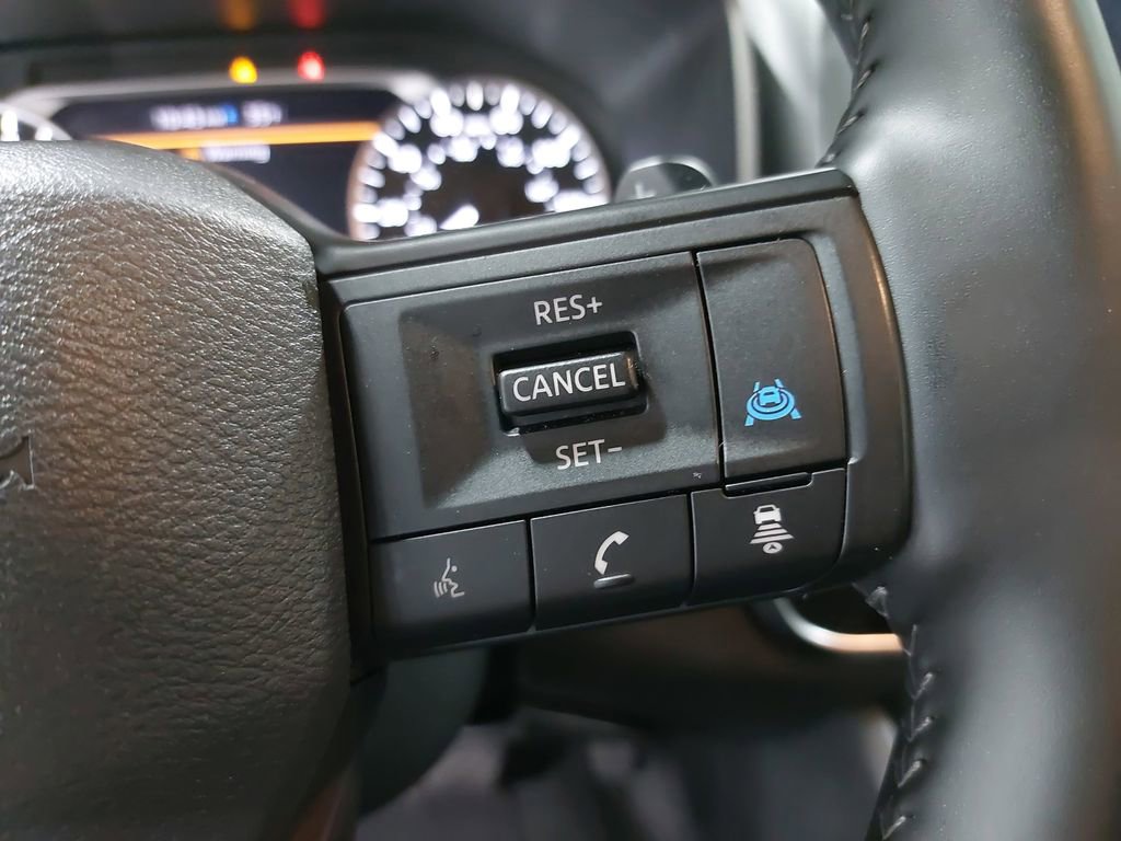 Certified 2025 Nissan Rogue SV image 18