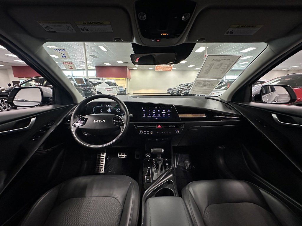 Used 2023 Kia Niro EX Touring image 25